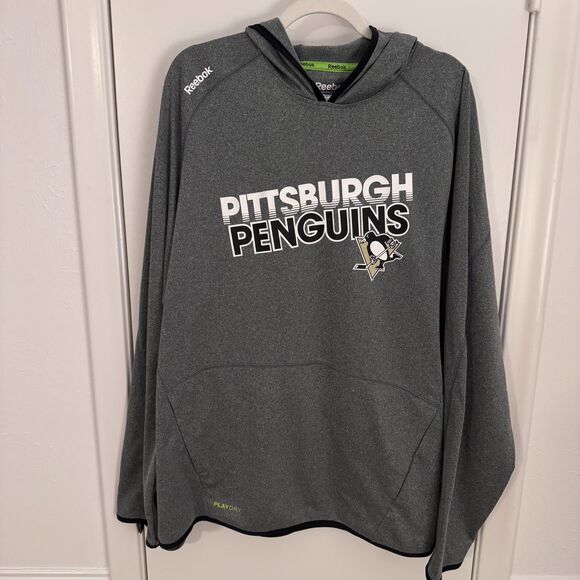 Pittsburgh Penguins Hockey Sweatshirt Center Ice Collection Size XL EUC Reebok - Picture 2 of 4